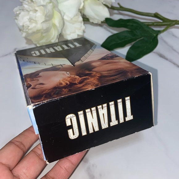 Titanic VHS Movie - Picture 6 of 15